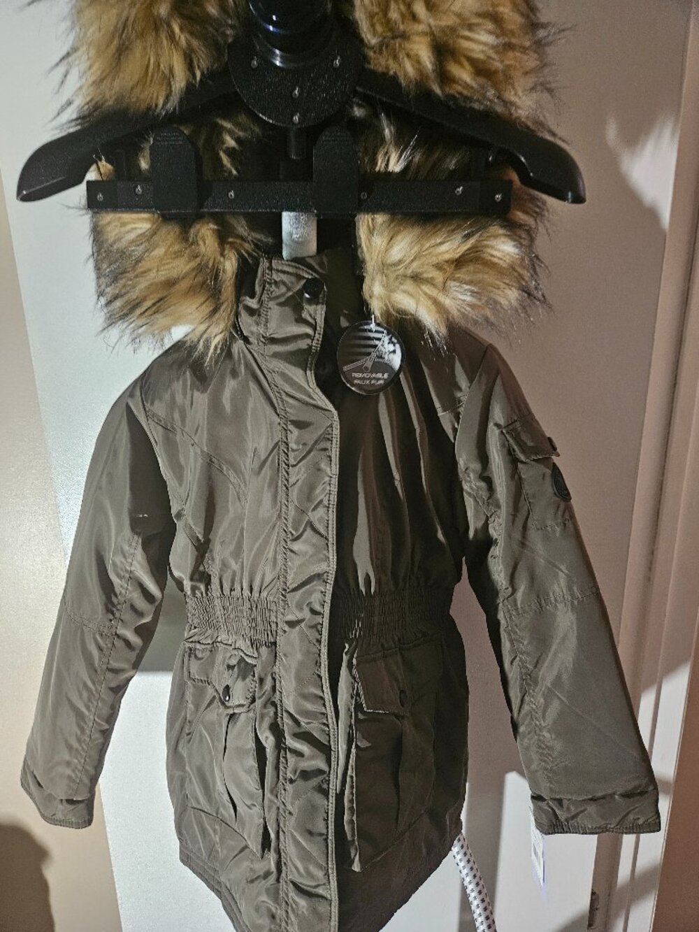 Madden Girl Olive Faux‑Fur Hooded Parka – Size M – NEW